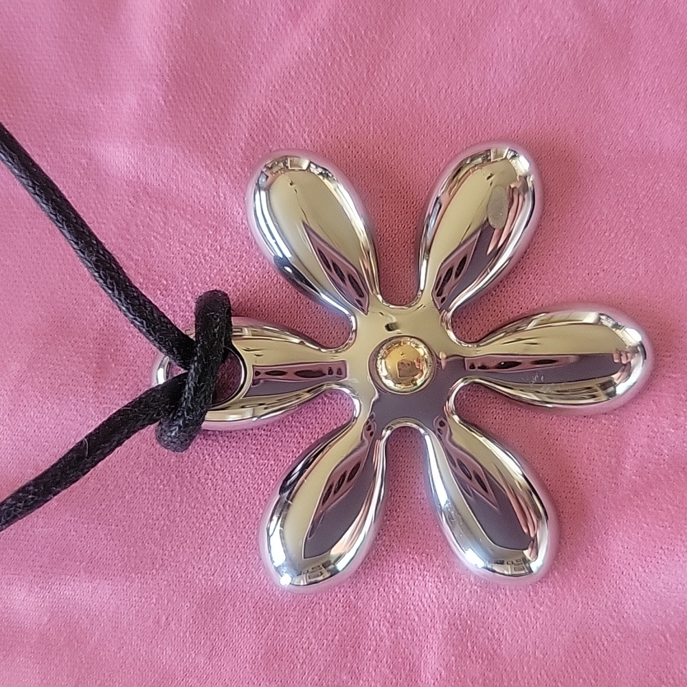 Morellato stainless steel flower with interchangeable leather rope necklace - Picture 3 of 8